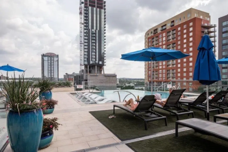 2 Bedrooms Luxury Suite