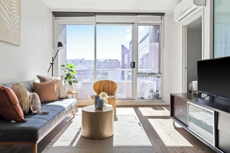 2 Bedrooms Apartment