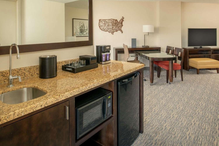 Embassy Suites by Hilton Seattle Tacoma International Air photo 37