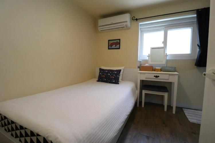 Deluxe Single room