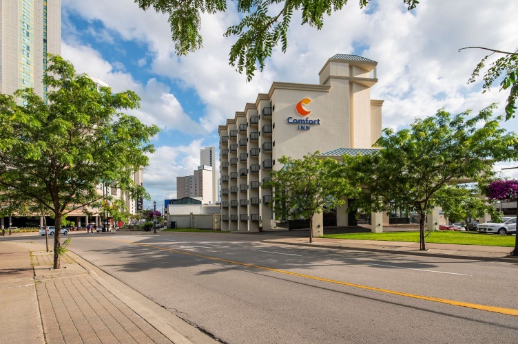 Comfort Inn Fallsview photo 18