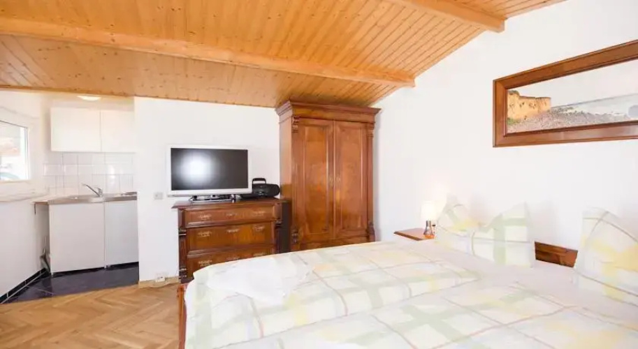 Pension  Ferienanlage Middel