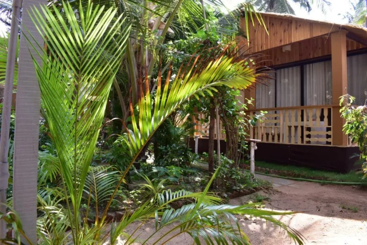 Deluxe room with partial sea view