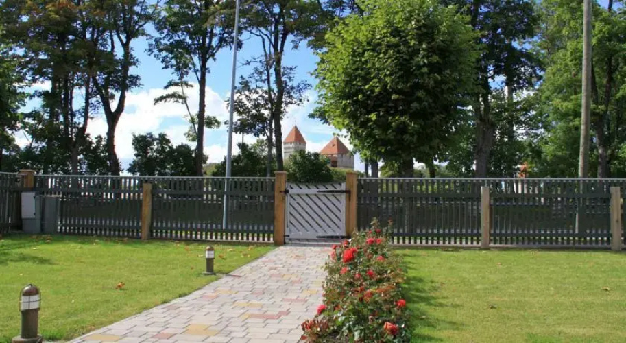 Allee Apartments