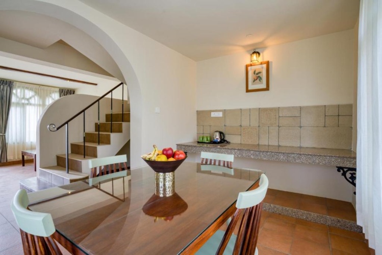 2 Bedrooms Villa