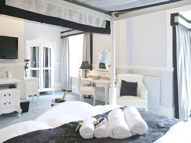 Langtry Manor Hotel
