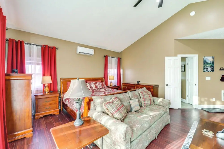 3 Mi Beech Mtn Resort: Cozy Studio w/ Deck & View!