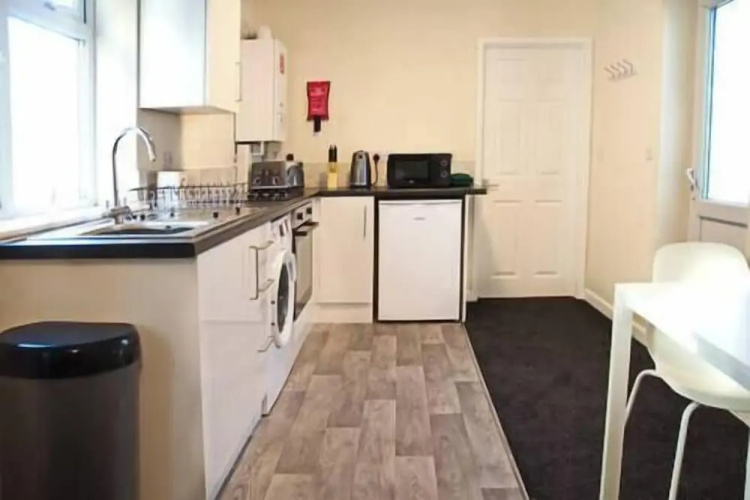 Host Stay Clacton Waves