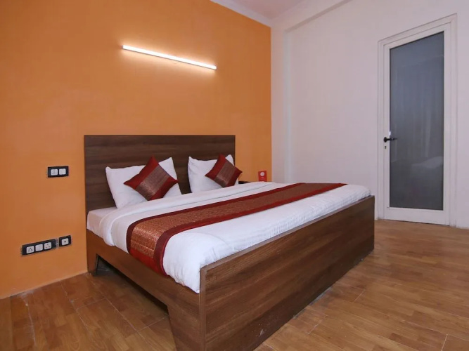 OYO 13051 Shanti Villa
