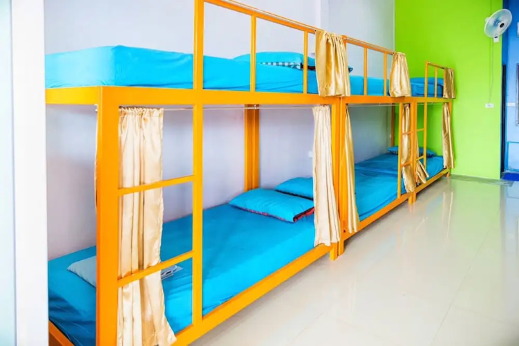 Railway Hostel - Adults Only