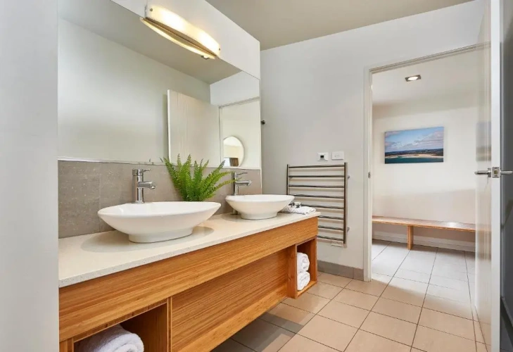 Luxury Suite with balcony and with view