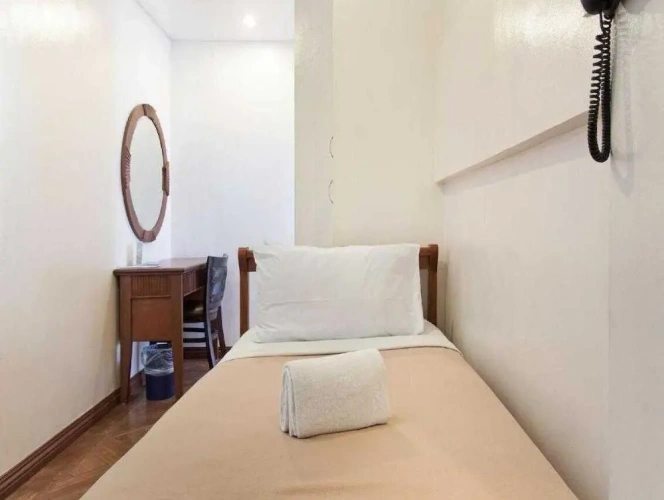 Deluxe Single room