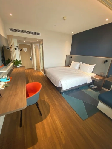 Standard Double room with city view