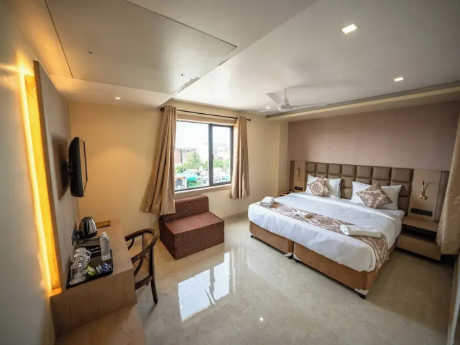 Hotel VR Lux