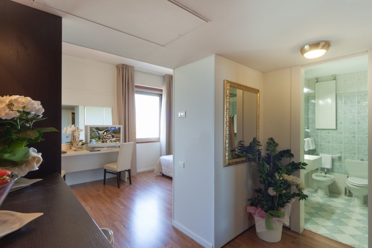 Suite Hotel Elite photo 12