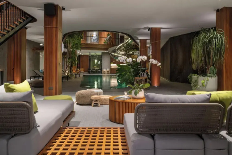 Akashi Residence