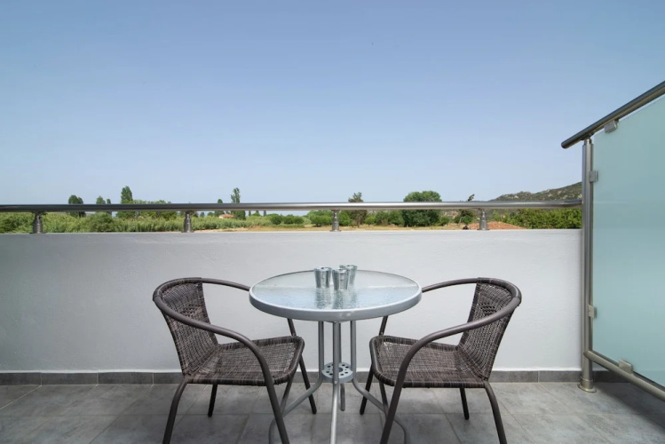 A Ponte Studios & Apartments