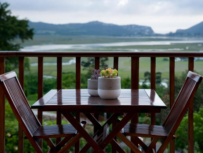 Candlewood Lodge