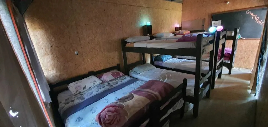 Candy House - Hostel