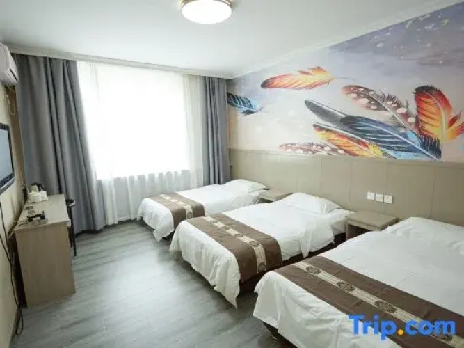 Standard Triple room