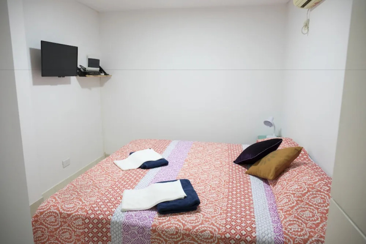 Suite & Studios 2