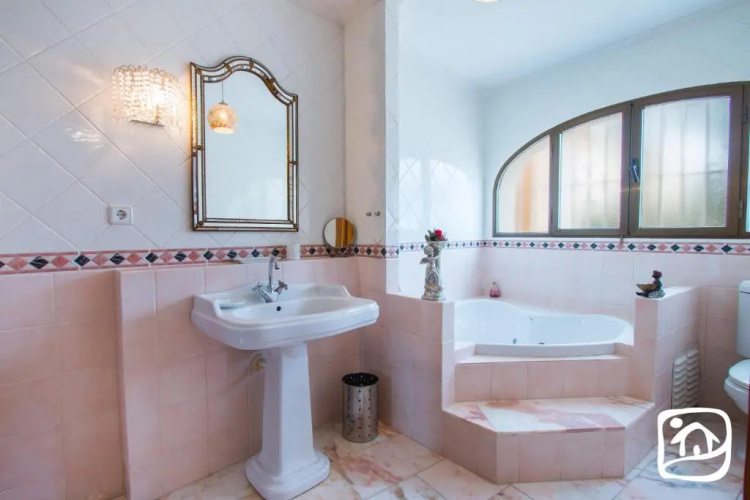 Villa Colibri by Abahana Villas