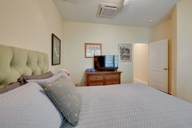 3 Bedrooms Cottage