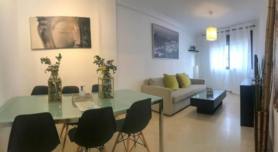 Apartamentos Puente Miraflores