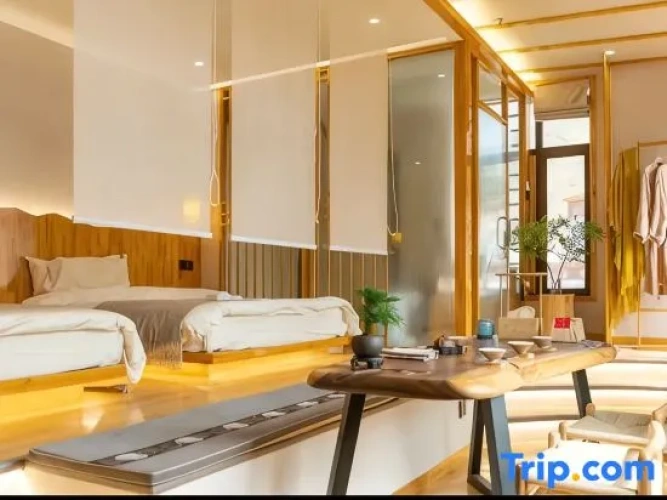 Standard Family room