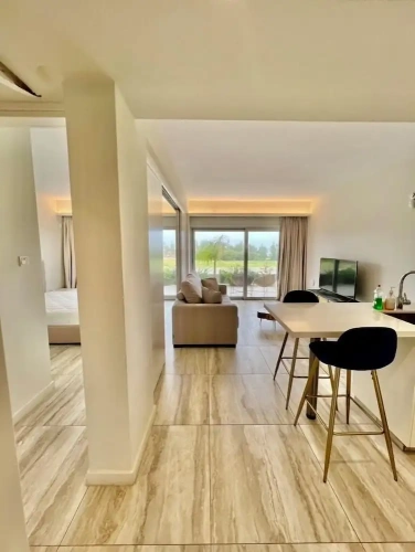 1 Bedroom Luxury Basement Suite