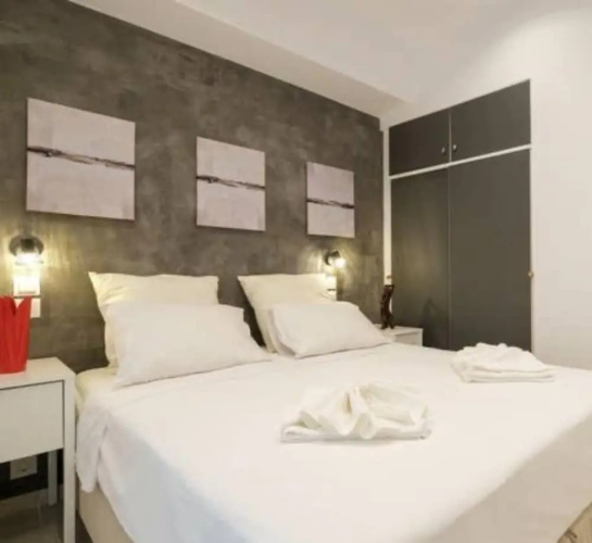 Wonderful Renovated Studio In Thisio