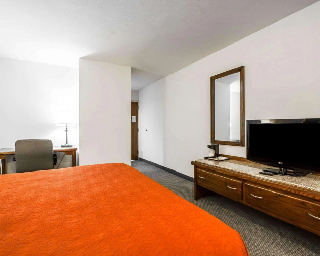 Quality Inn & Suites North