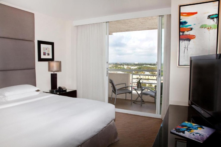 Double Suite with balcony and with city view