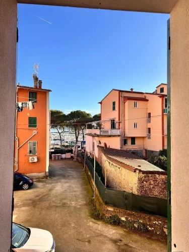 Deluxe room with balcony and with partial sea view
