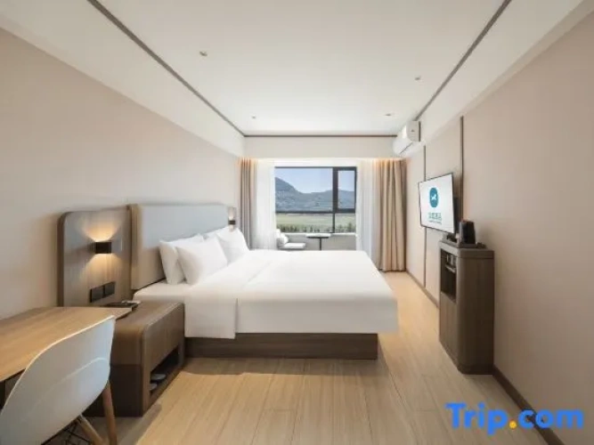 Standard Double room with view