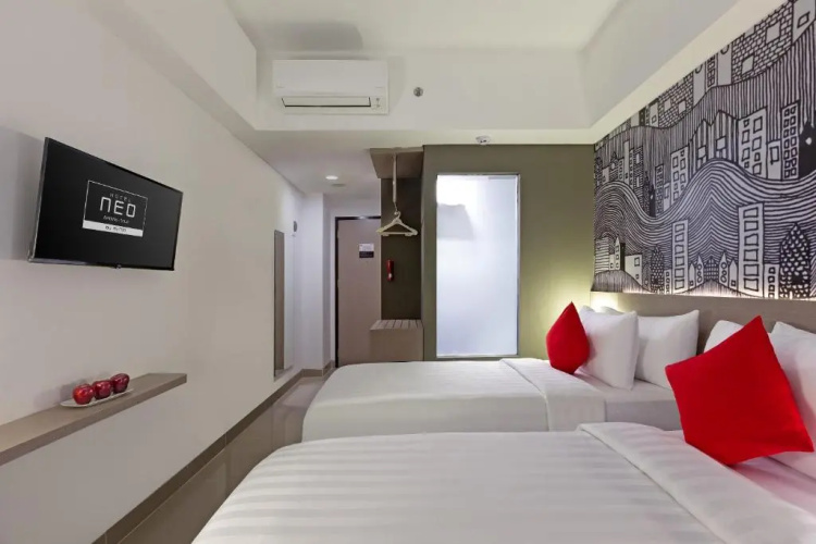 Hotel Neo Gading Solo