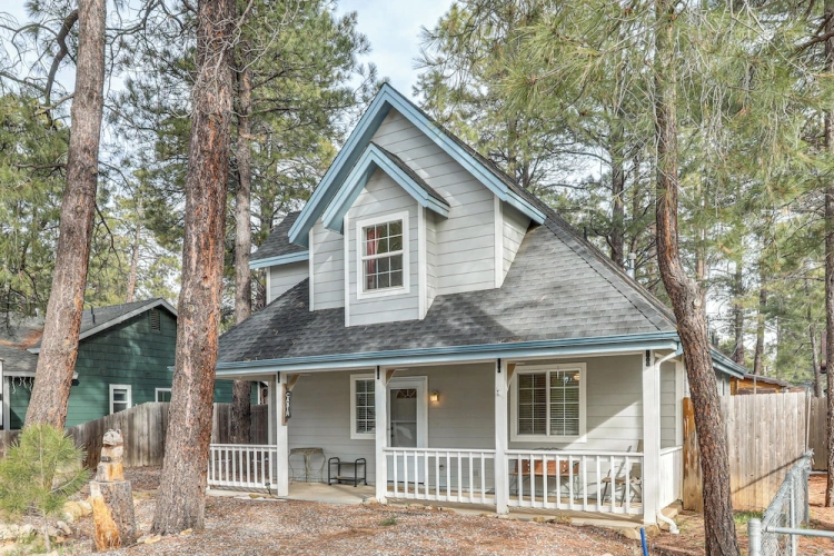 2 Bedrooms Cottage