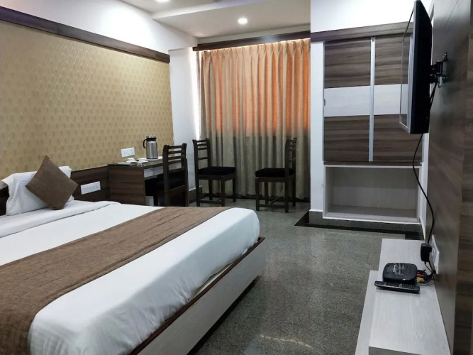 Hotel Samrat
