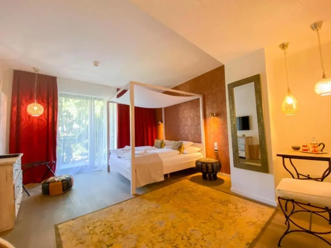 Deluxe Apartment