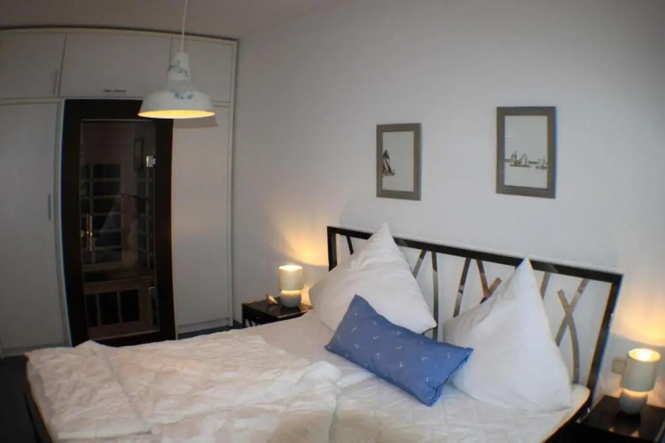 Alte Reihe 9 Wohnung 1