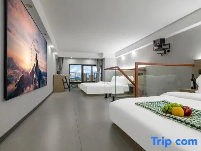Quadruple Suite
