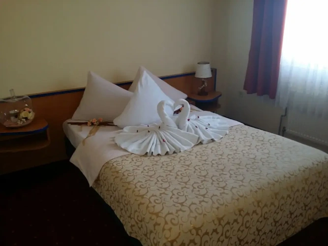 1 Bedroom Comfort Double room with garden view
