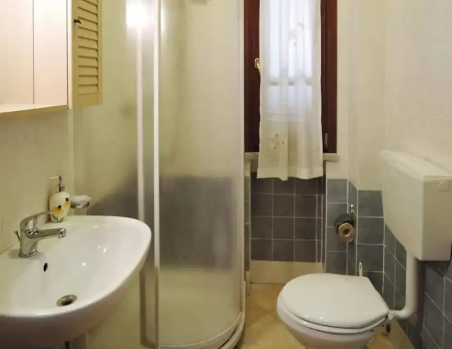 Apartment in Vinci With Pool & Wellness