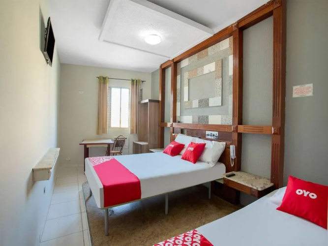 Hotel B Plaza