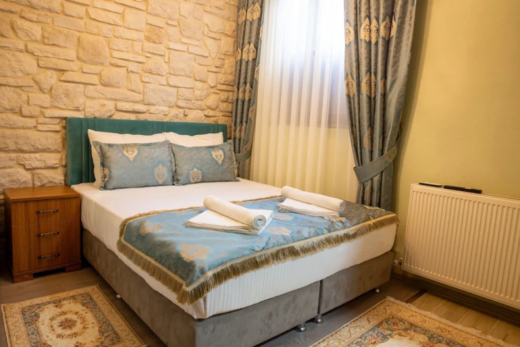 Sayina Hotel