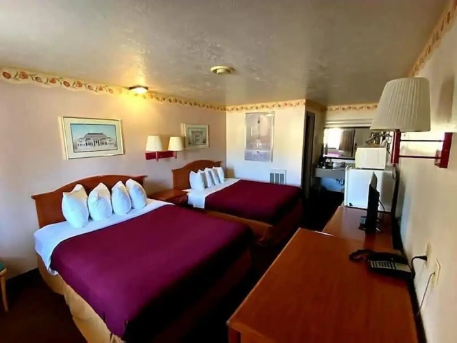1 Bedroom Standard Double room with mountain view