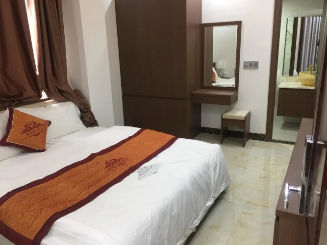Dinh Gia Hotel