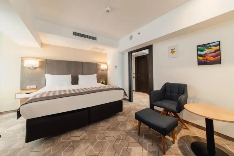1 Bedroom Double Suite
