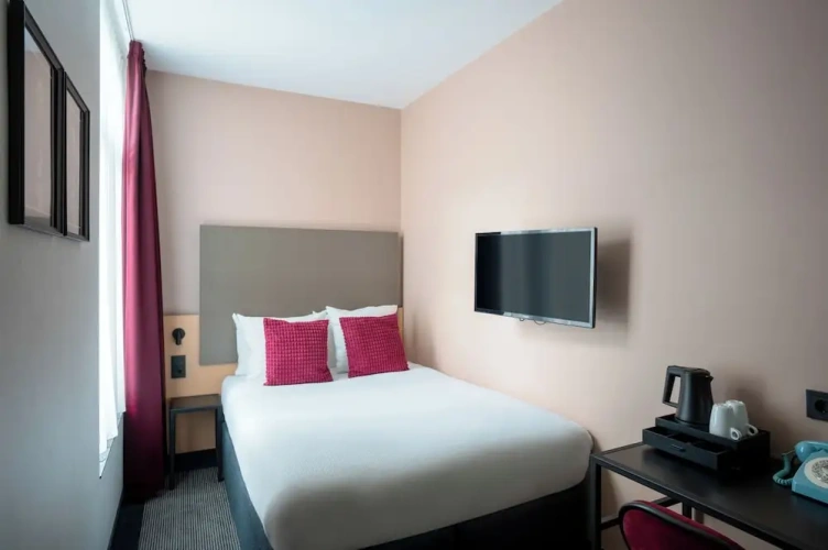 Small Double room