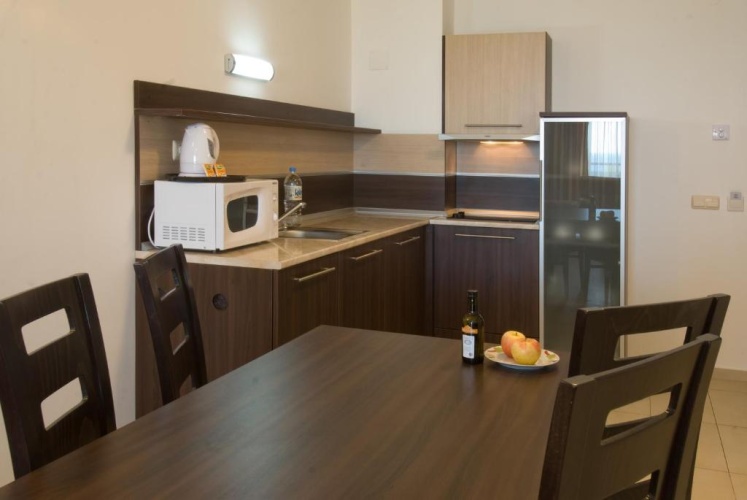 1 Bedroom Apartment with balcony